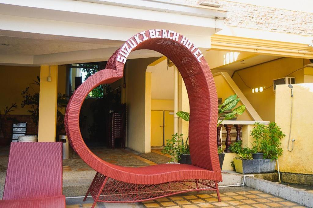 Suzuki Beach Hotel โอลองกาโป ภายนอก รูปภาพ