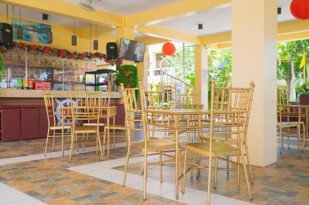 Suzuki Beach Hotel โอลองกาโป ภายนอก รูปภาพ