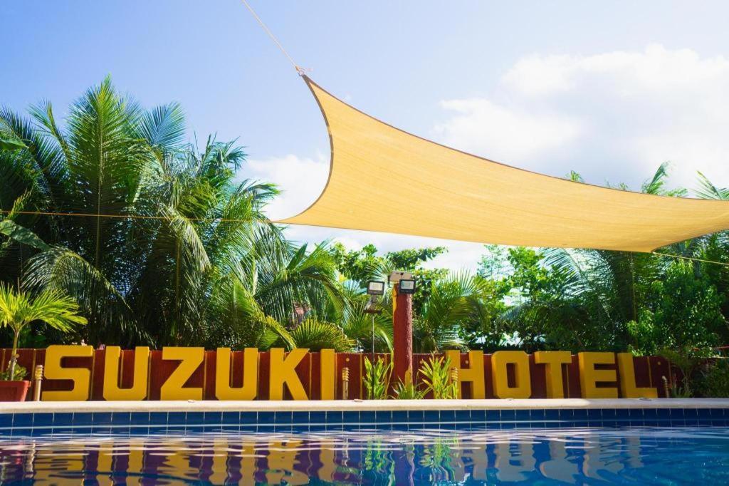 Suzuki Beach Hotel โอลองกาโป ภายนอก รูปภาพ
