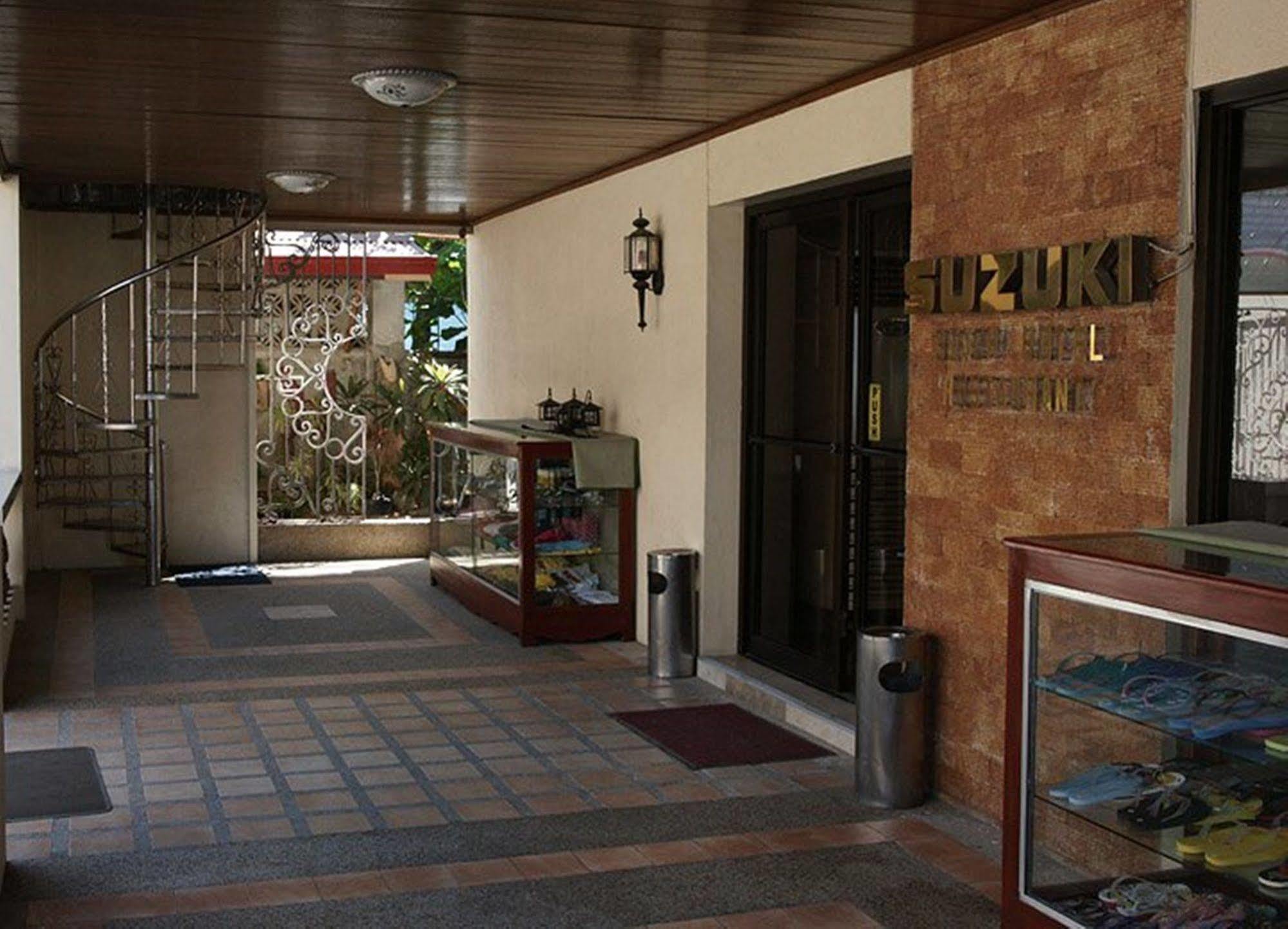Suzuki Beach Hotel โอลองกาโป ภายนอก รูปภาพ